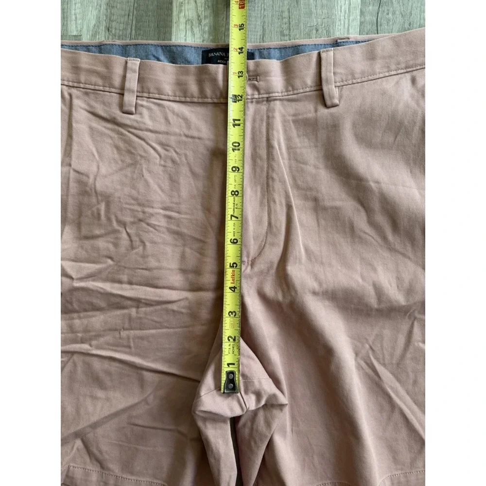 Banana Republic Aiden Shorts Men's 38 Pink  Cotton Blend Flat Front